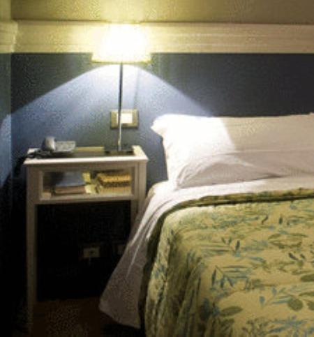 Hotel Colombo Genova Zimmer foto